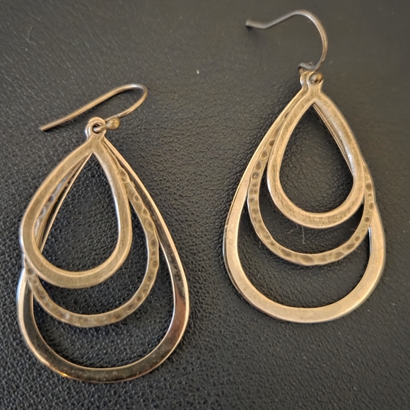 Silpada Triple Teardrop Dangle Earrings 925 Sterling Silver - Picture 1 of 1